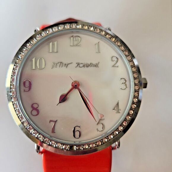 Betsey‎ Johnson Big Face Women's Watch Silver Color Pink Patent Leather - Picture 3 of 10